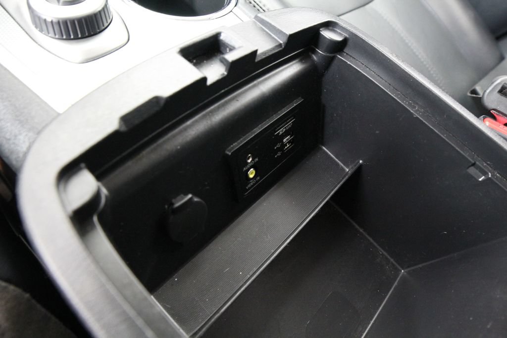 Used 2020 Nissan Pathfinder SL AWD/4WD image 35