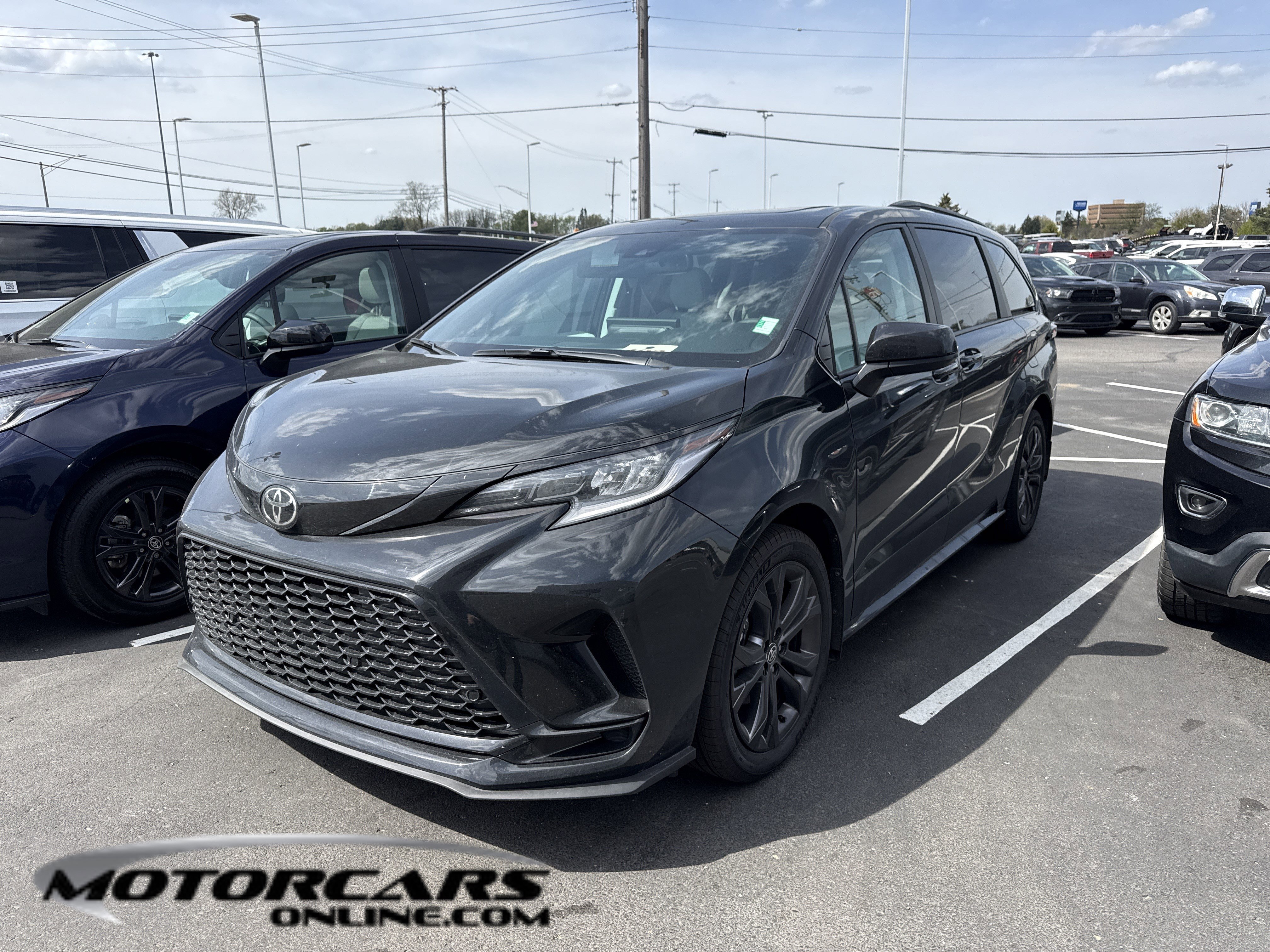 Used 2026 Toyota Sienna XSE FWD video 1