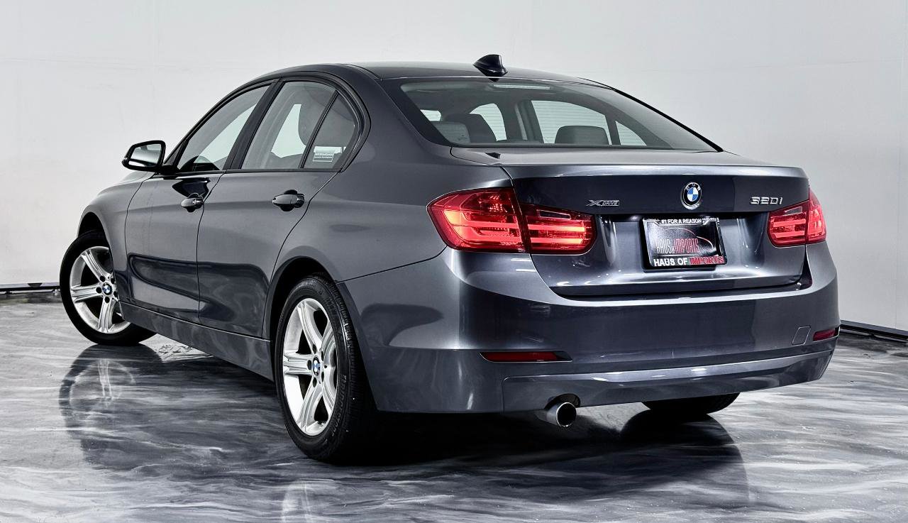 Used 2014 BMW 320i xDrive Sedan AWD/4WD image 11