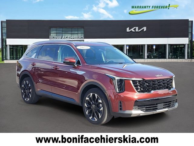 Certified 2025 Kia Sorento EX image 1