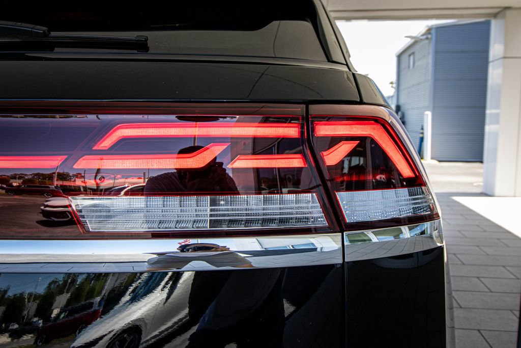 New 2026 Volkswagen Atlas Cross Sport SEL Premium R-Line AWD/4WD image 17