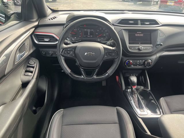 Used 2022 Chevrolet TrailBlazer RS FWD image 17