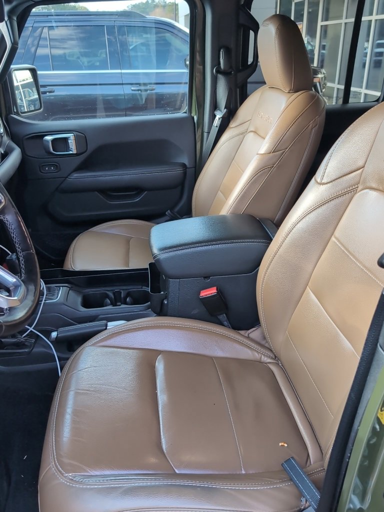 Used 2021 Jeep Wrangler Unlimited Sahara w/ Cold Weather Group image 11