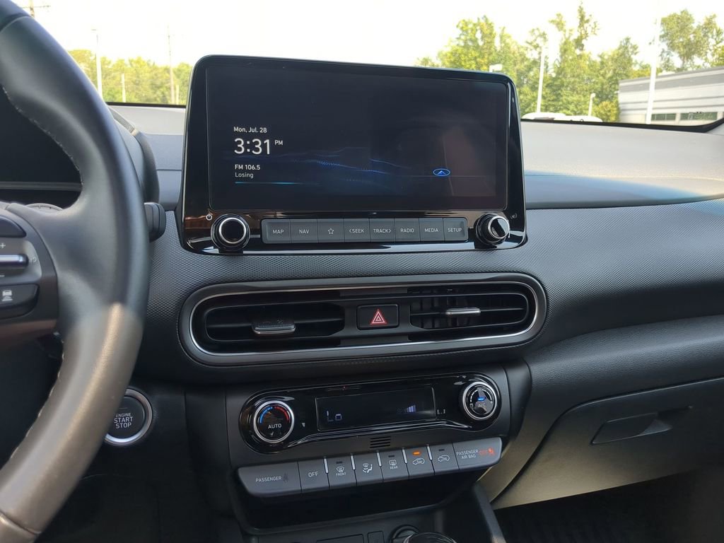 Used 2022 Hyundai Kona Limited image 20