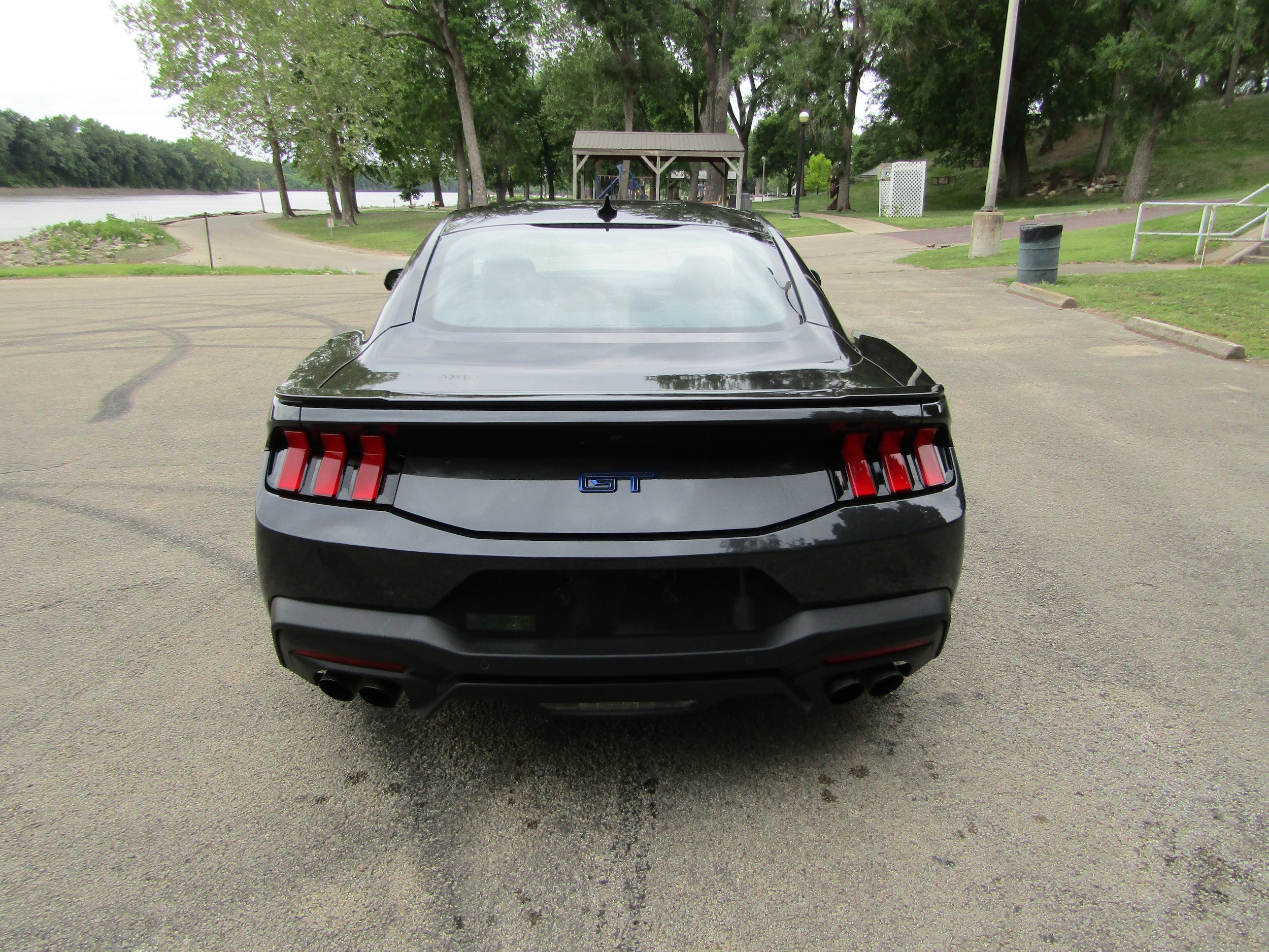 Used 2024 Ford Mustang GT Premium RWD image 3