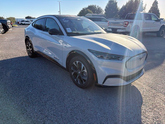 Used 2023 Ford Mustang Mach-E Premium RWD image 3