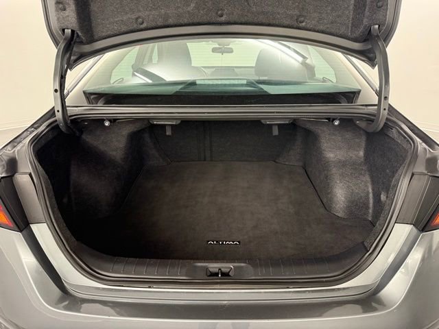 Used 2025 Nissan Altima 2.5 SV image 33