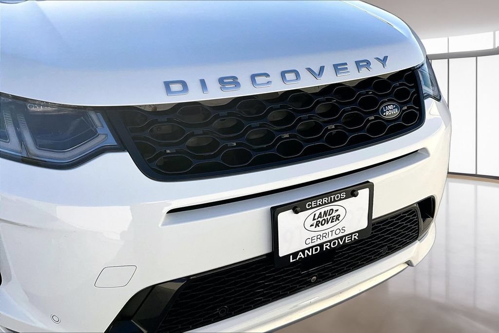 Certified 2025 Land Rover Discovery Sport S AWD/4WD image 31