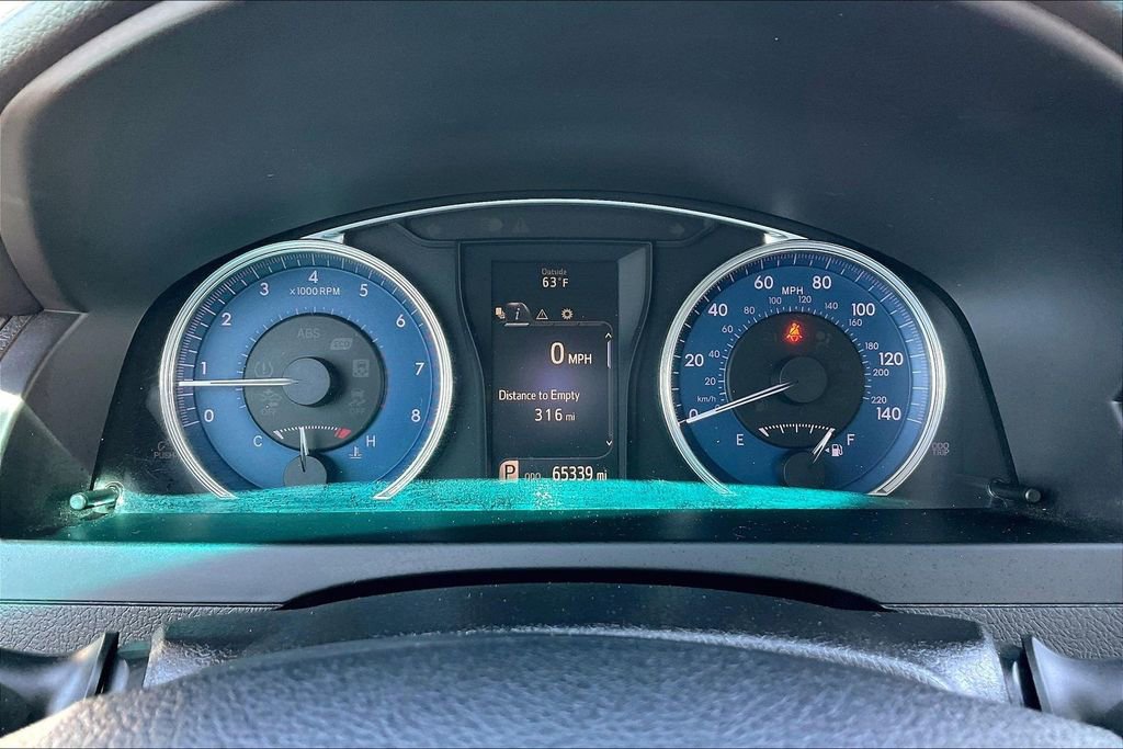 Used 2017 Toyota Camry LE FWD image 12