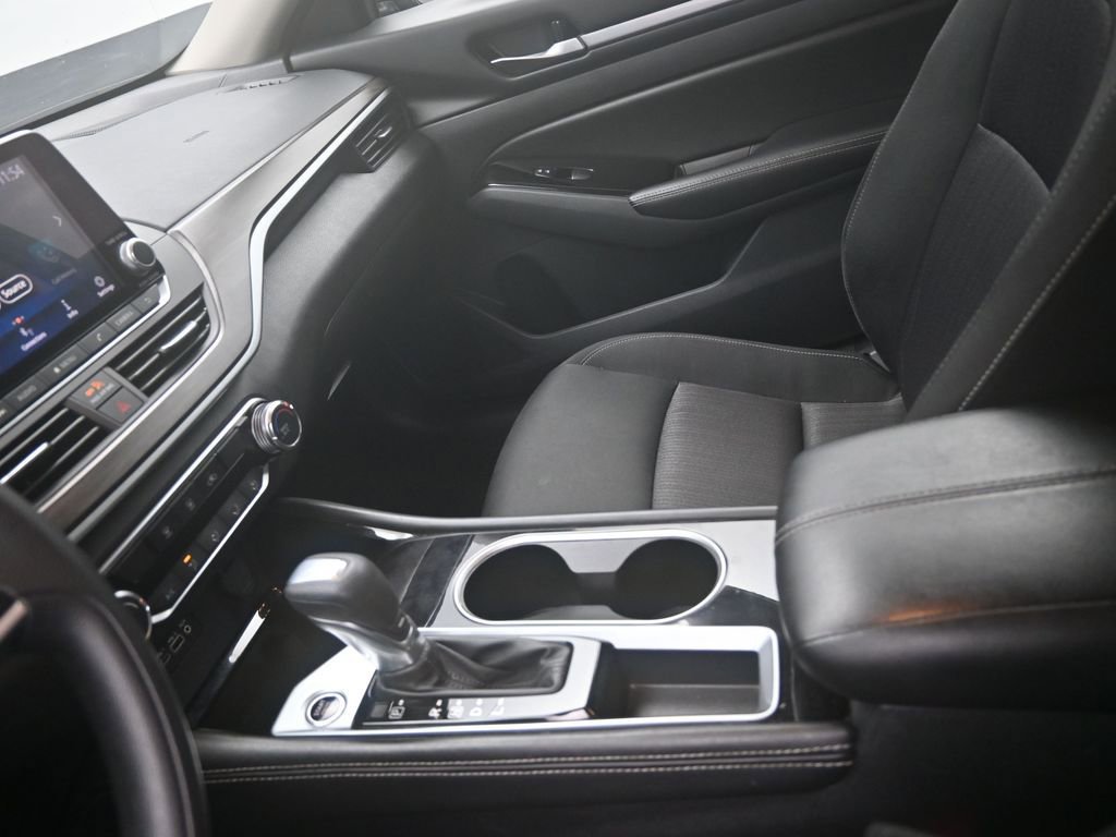 Used 2023 Nissan Altima 2.5 SV image 19