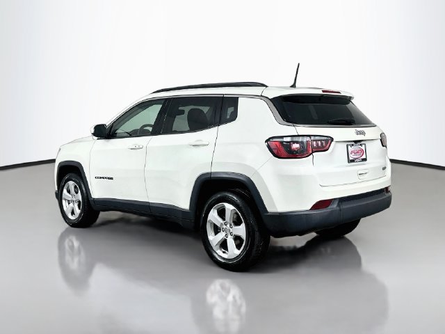Used 2018 Jeep Compass Latitude FWD image 15