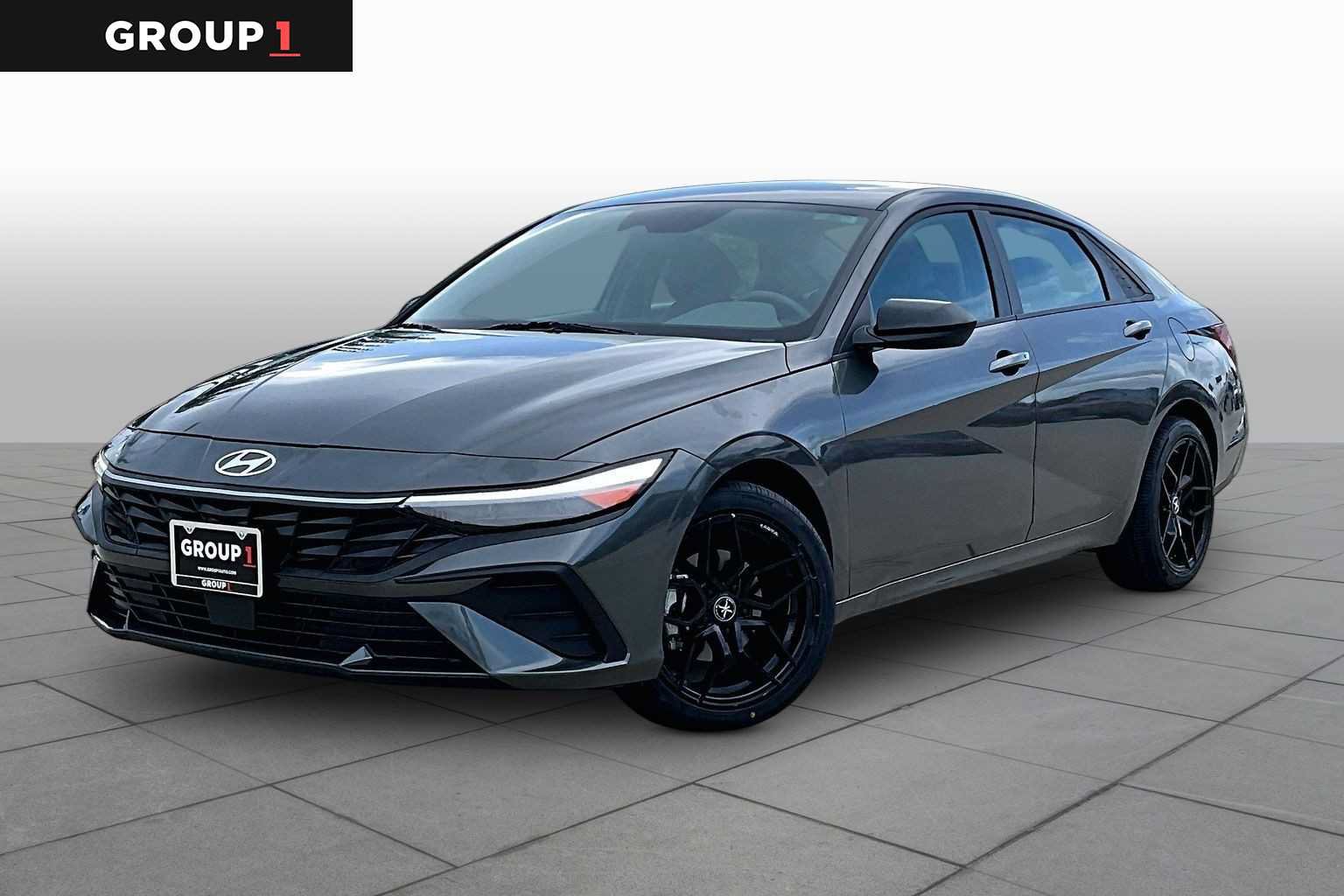 Used 2025 Hyundai Elantra Sport FWD image 1