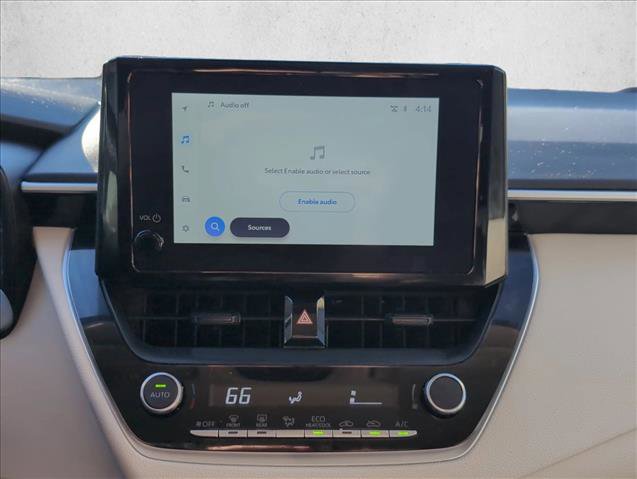 Used 2025 Toyota Corolla LE image 13