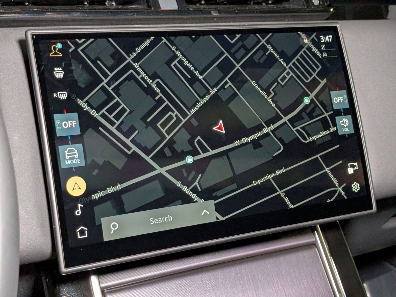 New 2026 Land Rover Range Rover Velar Dynamic SE image 14