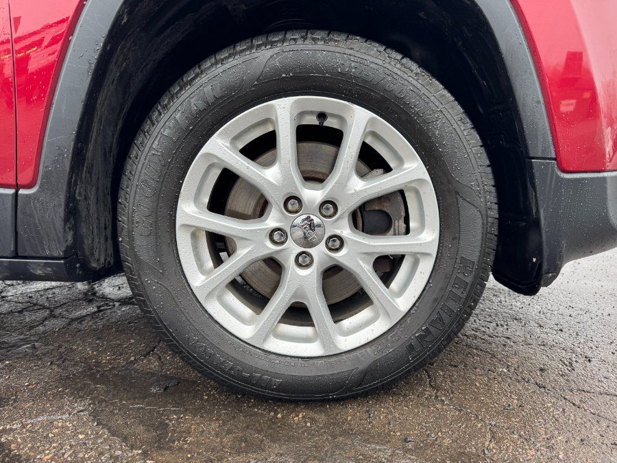 Used 2014 Jeep Cherokee Latitude FWD image 13