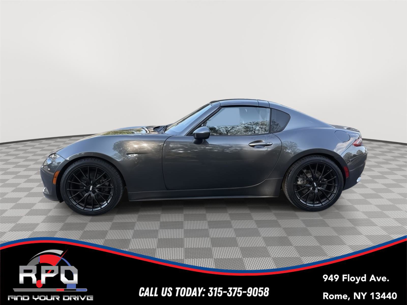 Used 2019 MAZDA MX-5 Miata RF Grand Touring RWD image 2