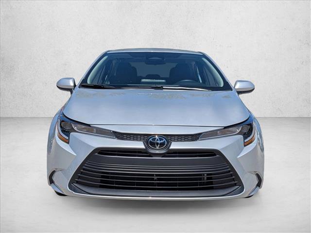 Used 2025 Toyota Corolla LE FWD image 2