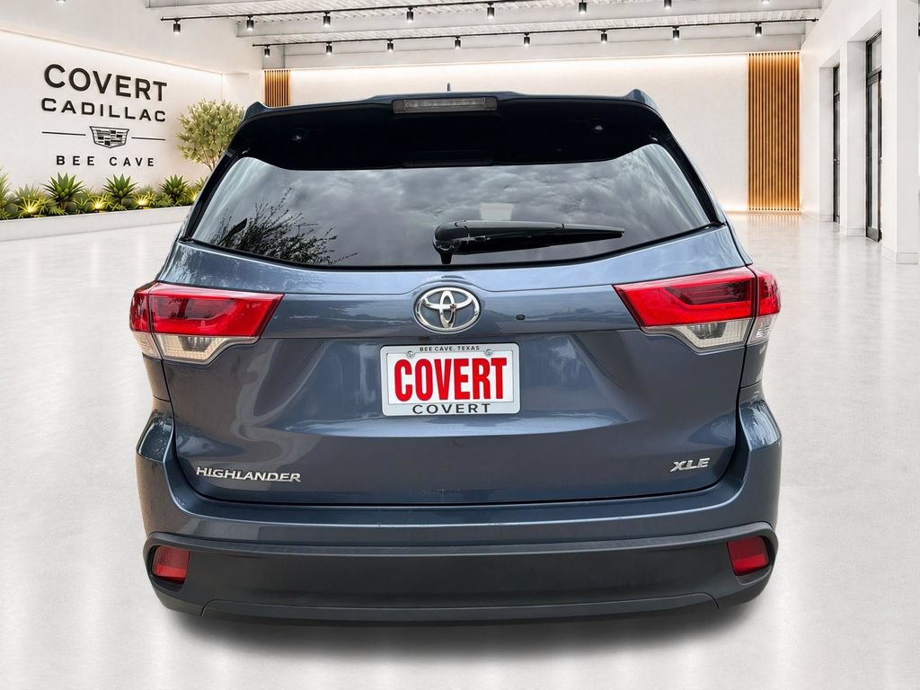 Used 2018 Toyota Highlander XLE FWD image 9