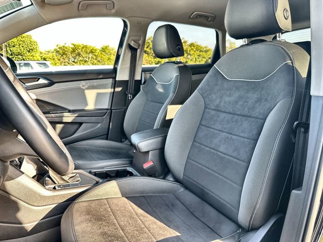 Used 2024 Volkswagen Taos SE image 13