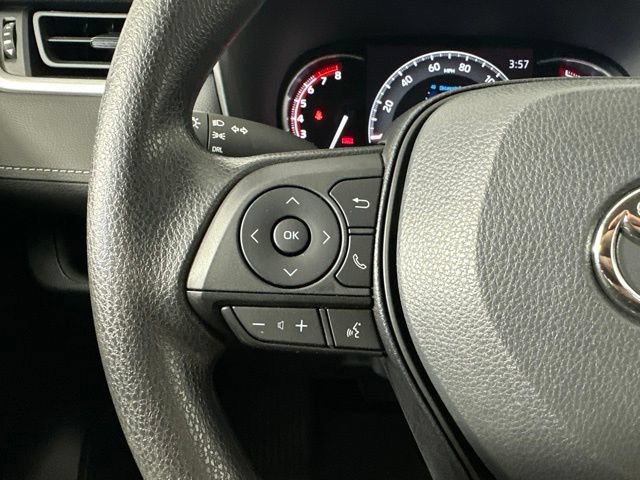 Used 2023 Toyota RAV4 LE AWD/4WD image 17