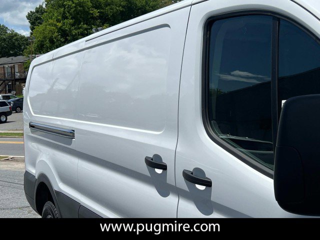New 2025 Ford Transit 250 Low Roof RWD image 27