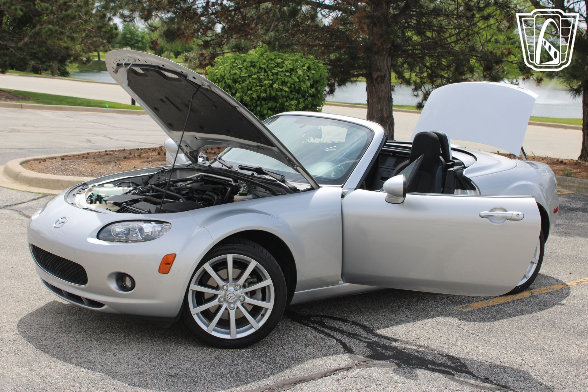 Used 2007 MAZDA MX-5 Miata Touring RWD image 7