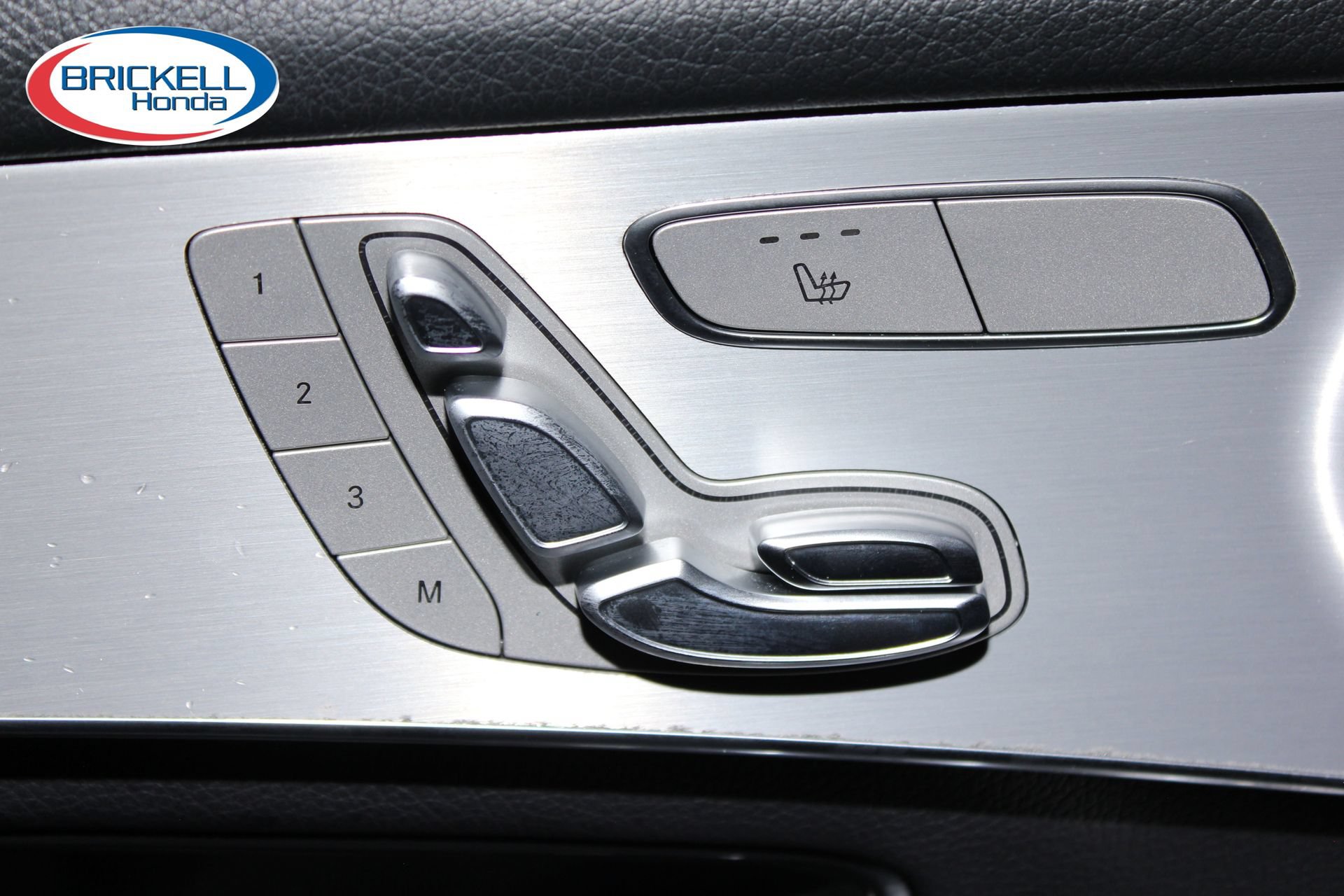 Used 2019 Mercedes-Benz GLC 300 image 24