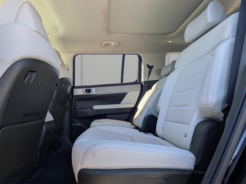 Used 2024 Hyundai Santa Fe Calligraphy image 14