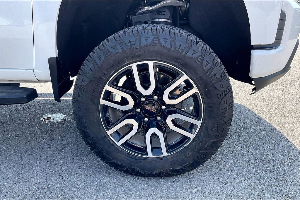 Used 2022 Chevrolet Silverado 1500 Custom image 11