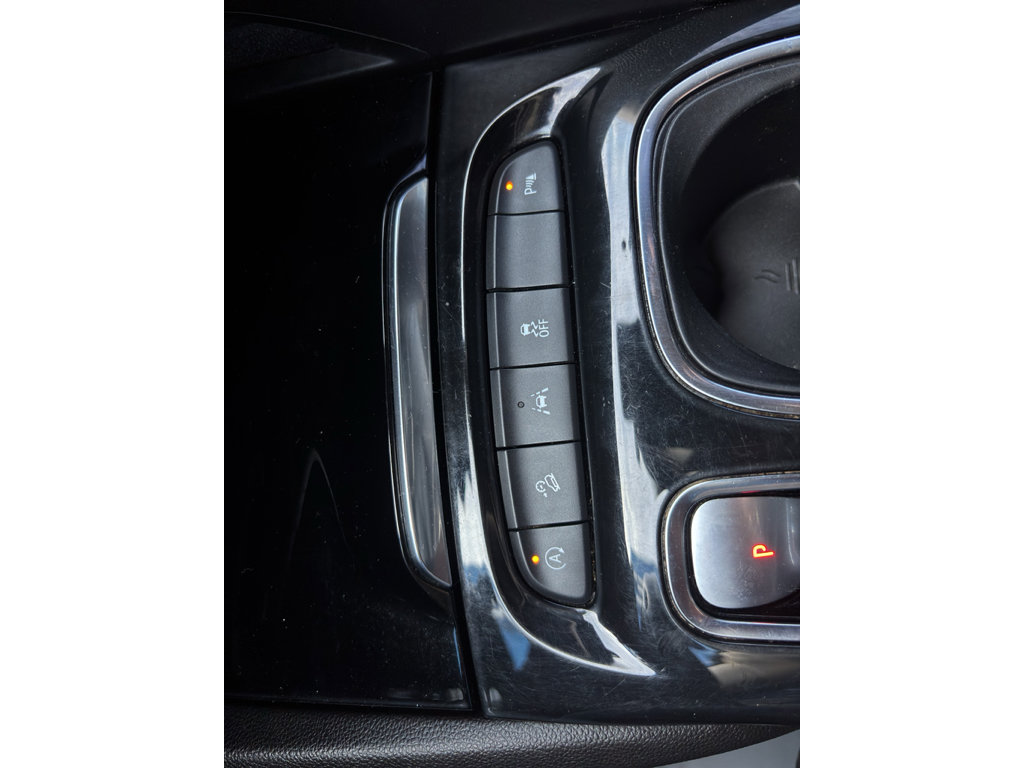 Used 2022 Buick Envision Preferred AWD/4WD image 24