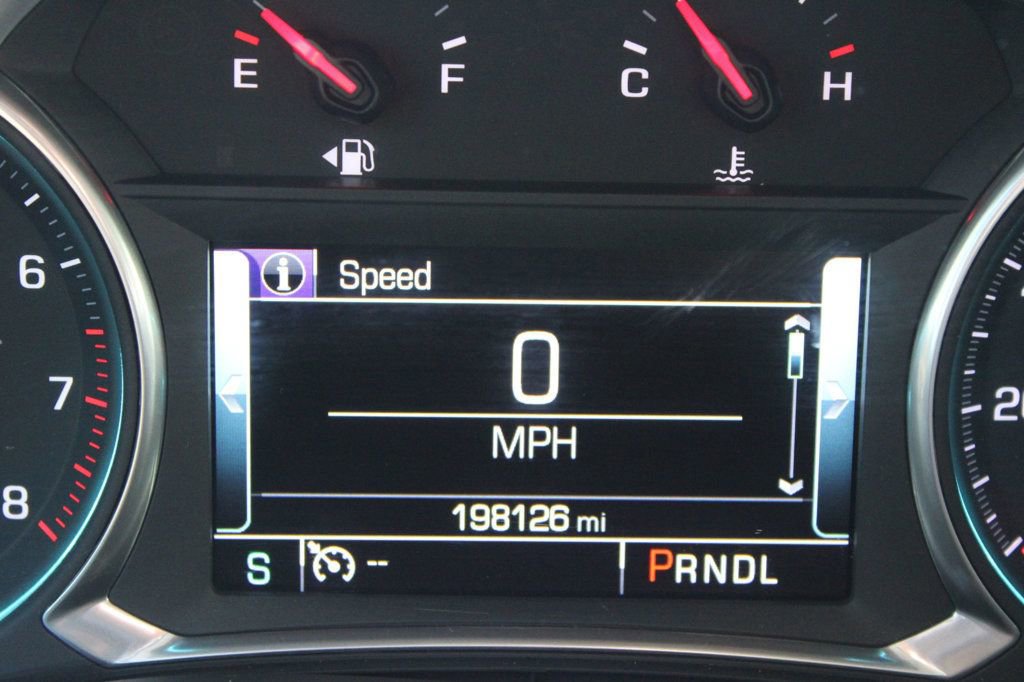 Used 2018 Chevrolet Traverse LT image 11