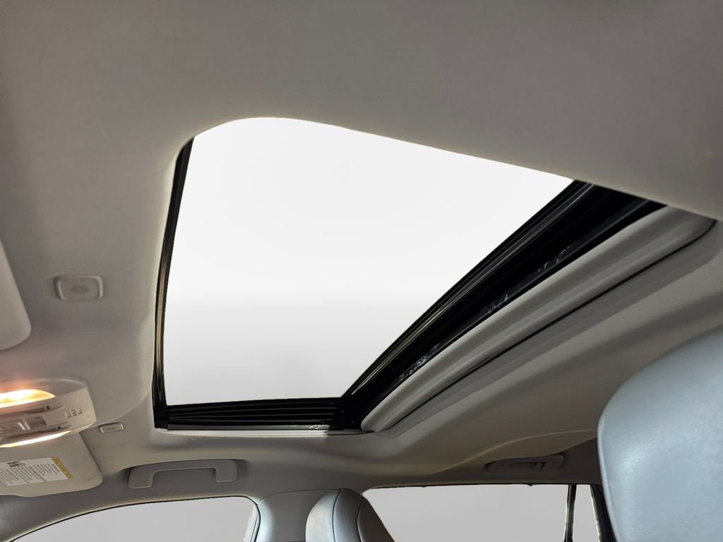 Used 2023 Toyota Highlander XLE image 23