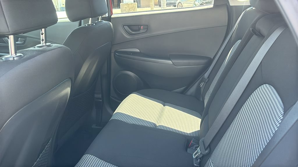 Used 2018 Hyundai Kona SEL FWD image 28