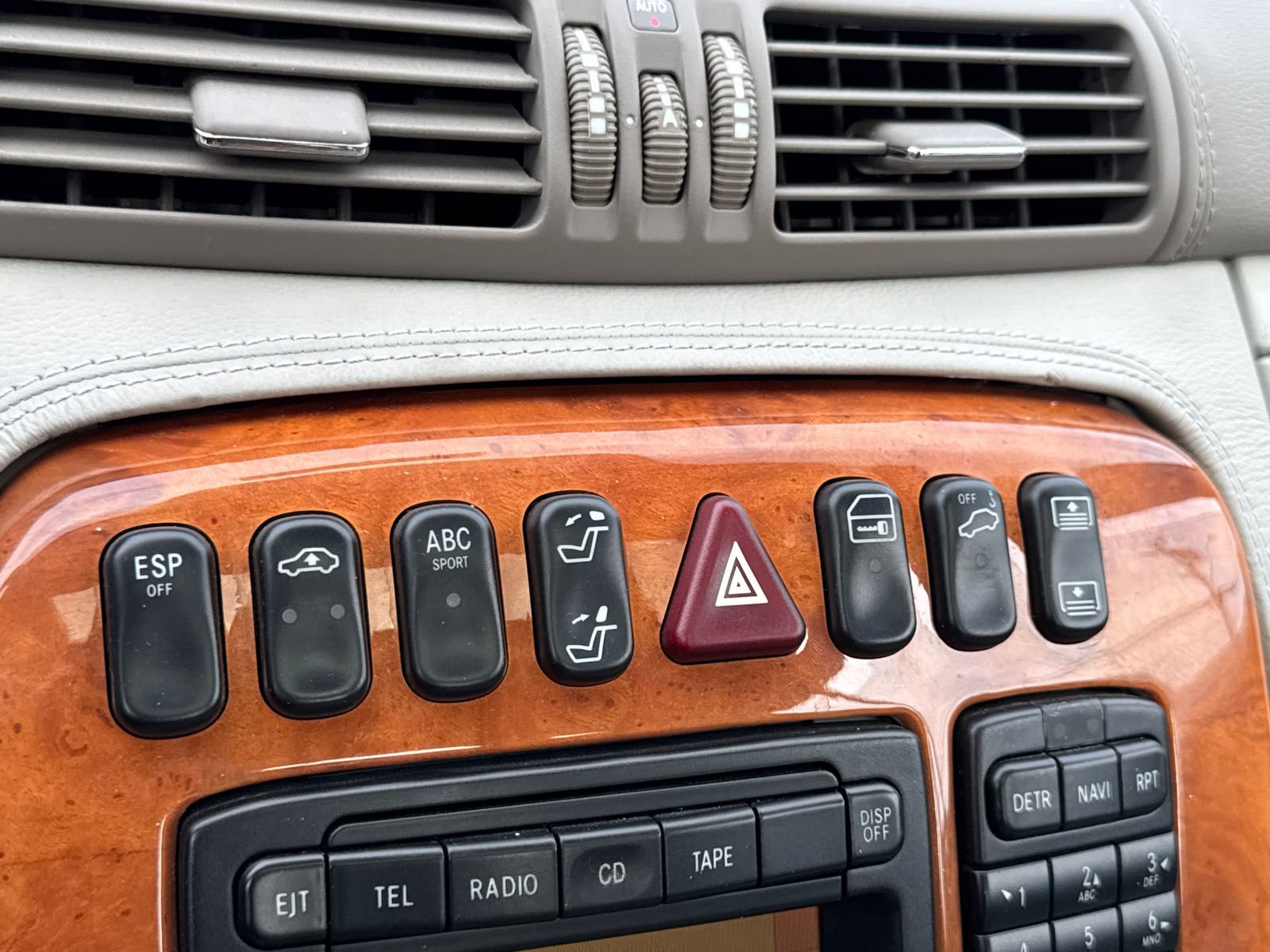 Used 2001 Mercedes-Benz CL 500 image 18