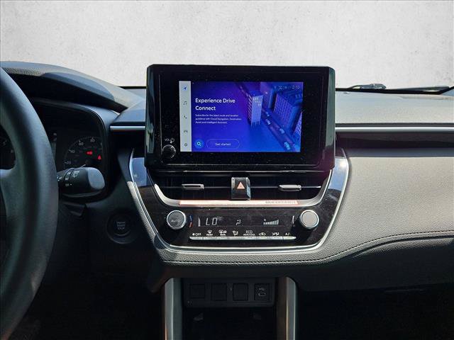 Used 2024 Toyota Corolla Cross LE FWD image 15