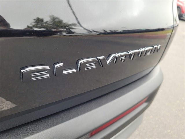 Used 2025 GMC Acadia Elevation image 27
