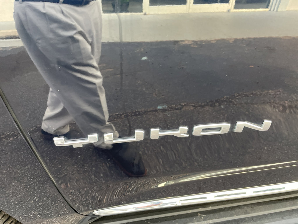 Used 2021 GMC Yukon XL SLT image 7