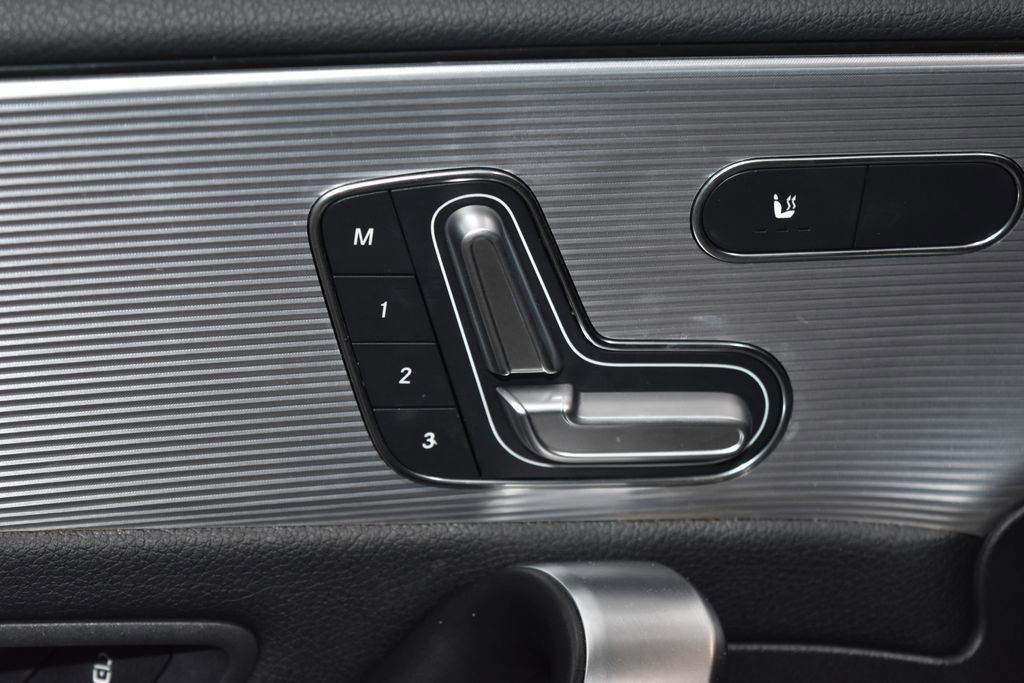 Certified 2020 Mercedes-Benz CLA 250 4MATIC image 5