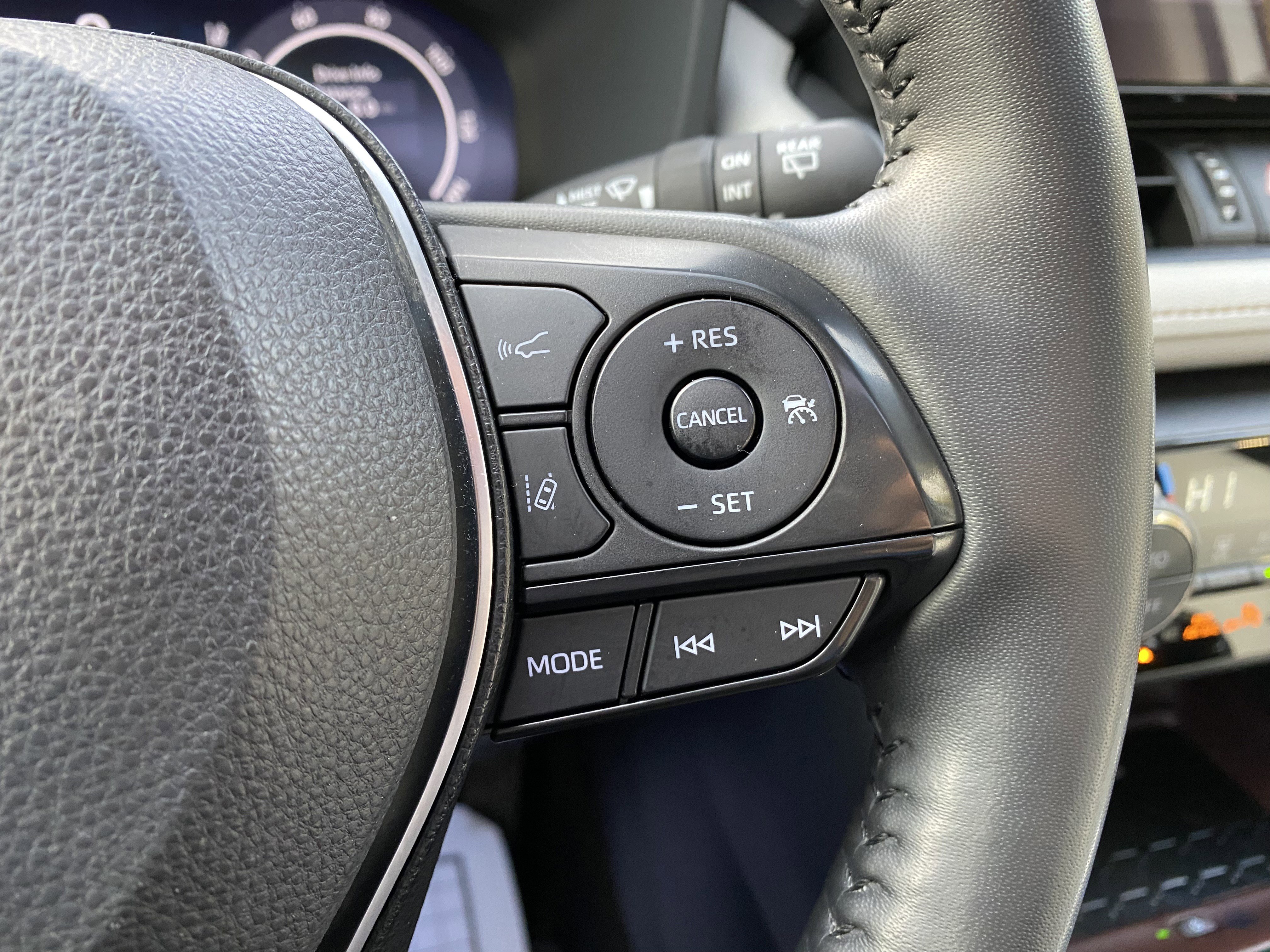 Used 2024 Toyota RAV4 Limited w/ Advanced Technology Package image 21