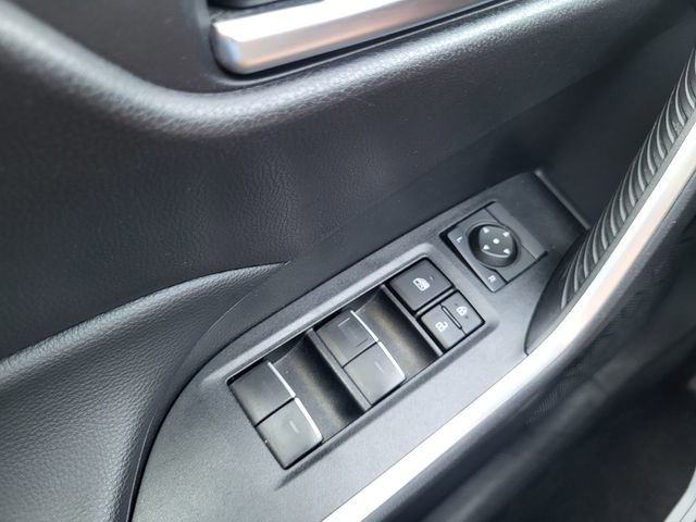 Used 2025 Toyota RAV4 XLE image 21