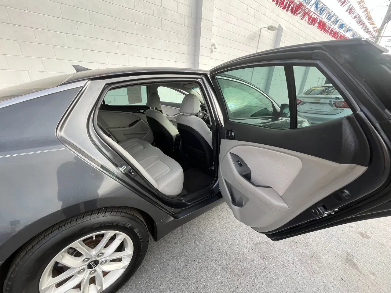 Used 2011 Kia Optima LX w/ Technology Pkg image 13