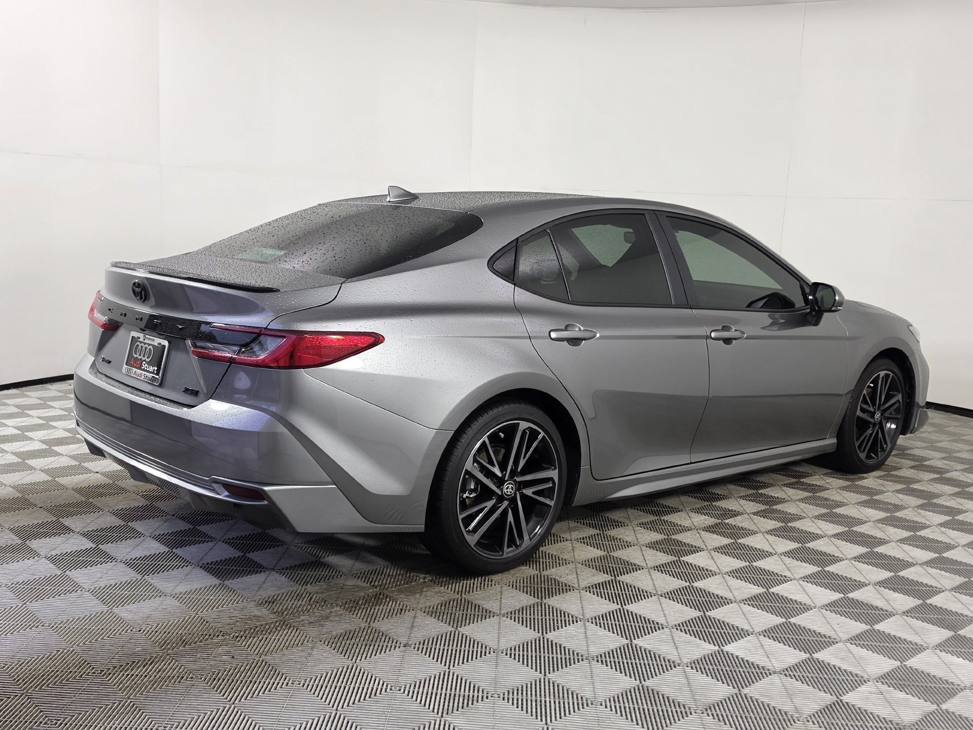 Used 2026 Toyota Camry XSE FWD image 40