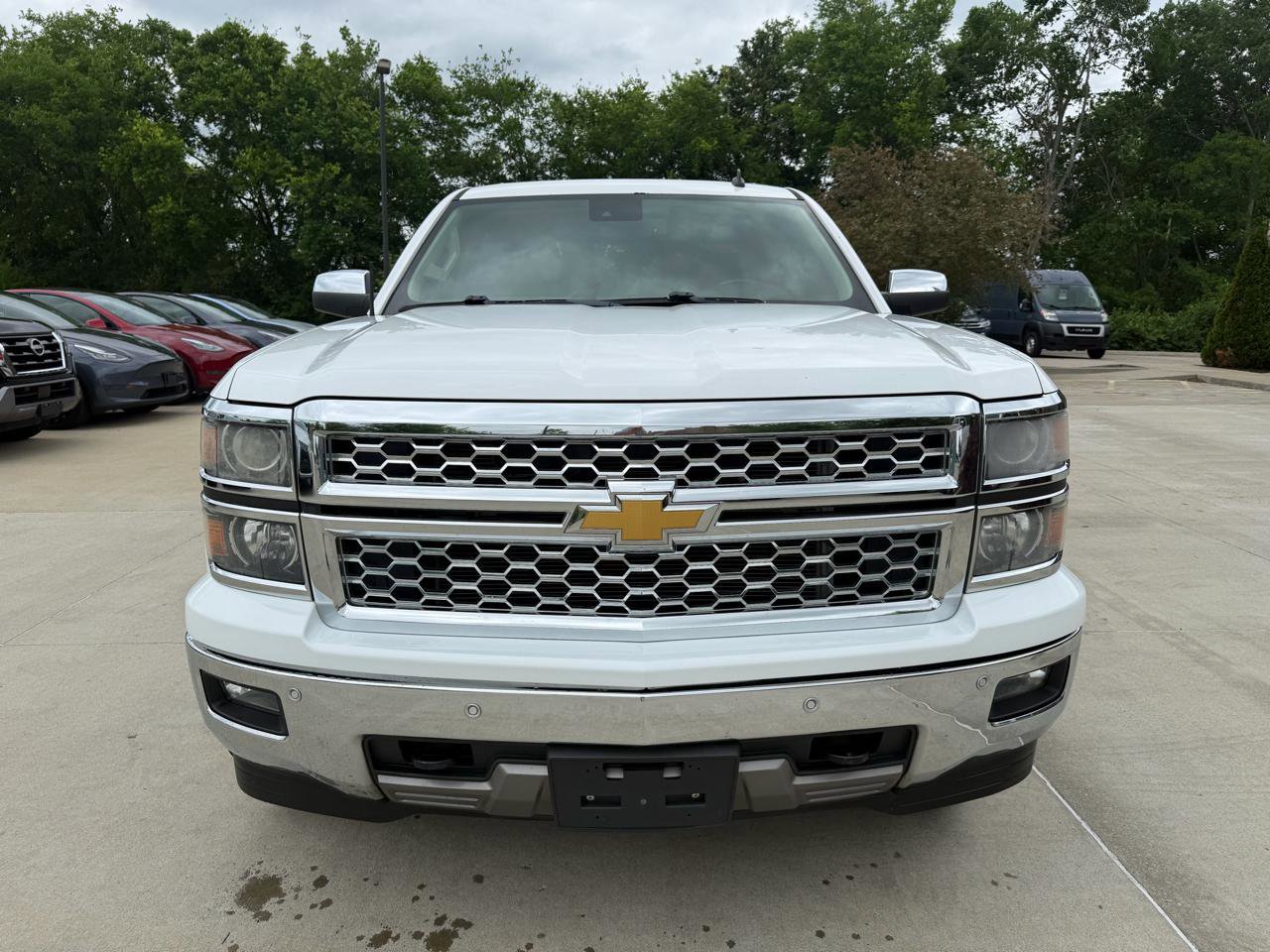 Used 2014 Chevrolet Silverado 1500 LTZ Z71 w/ LTZ Plus Package AWD/4WD image 2
