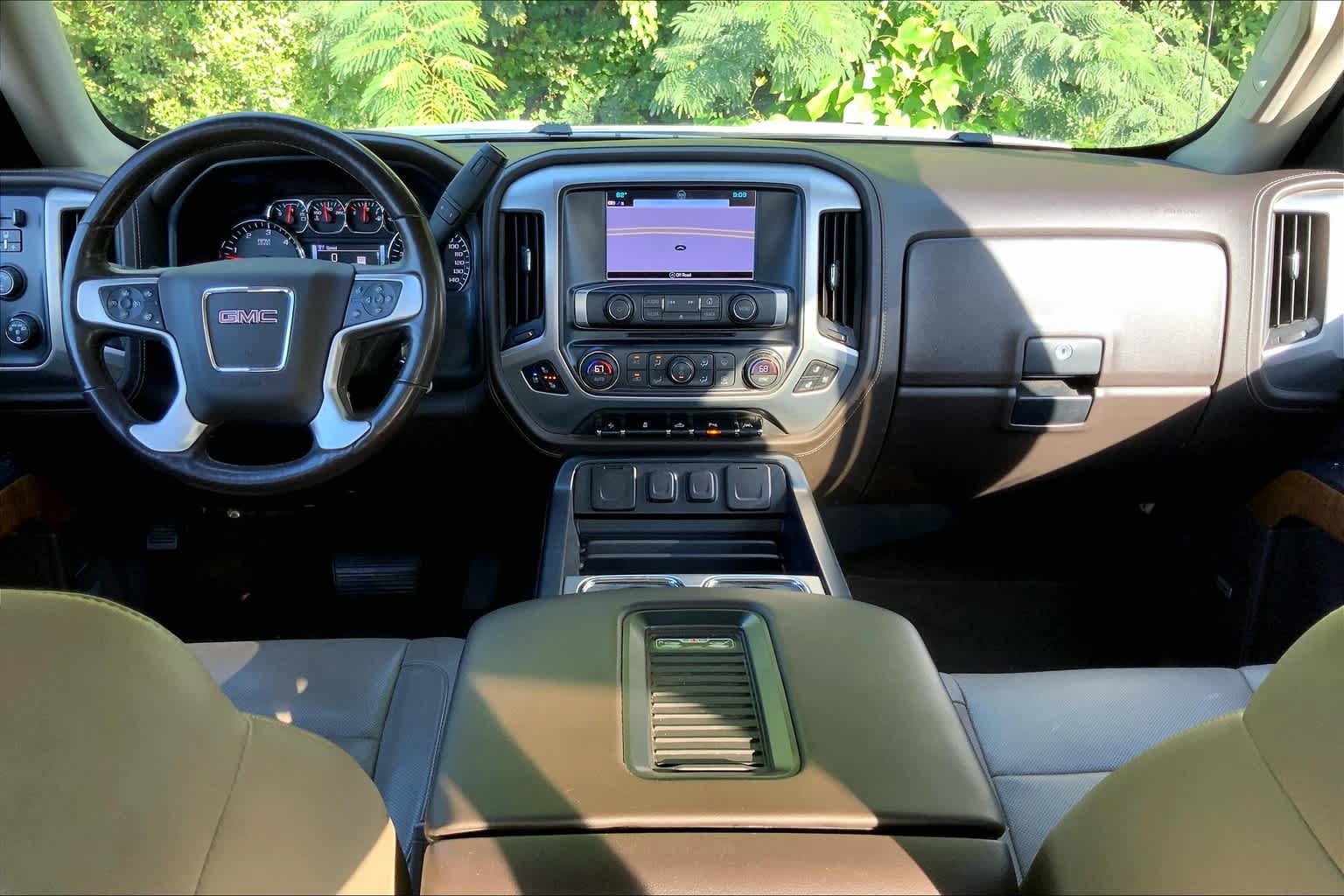 Used 2018 GMC Sierra 1500 SLT AWD/4WD image 16