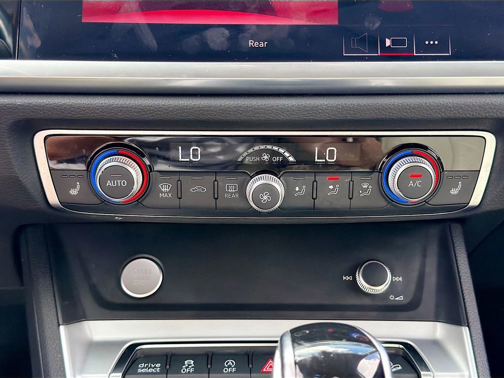 Used 2020 Audi Q3 2.0T Premium image 33