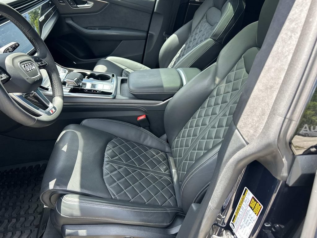 Used 2024 Audi SQ8 Prestige AWD/4WD image 18
