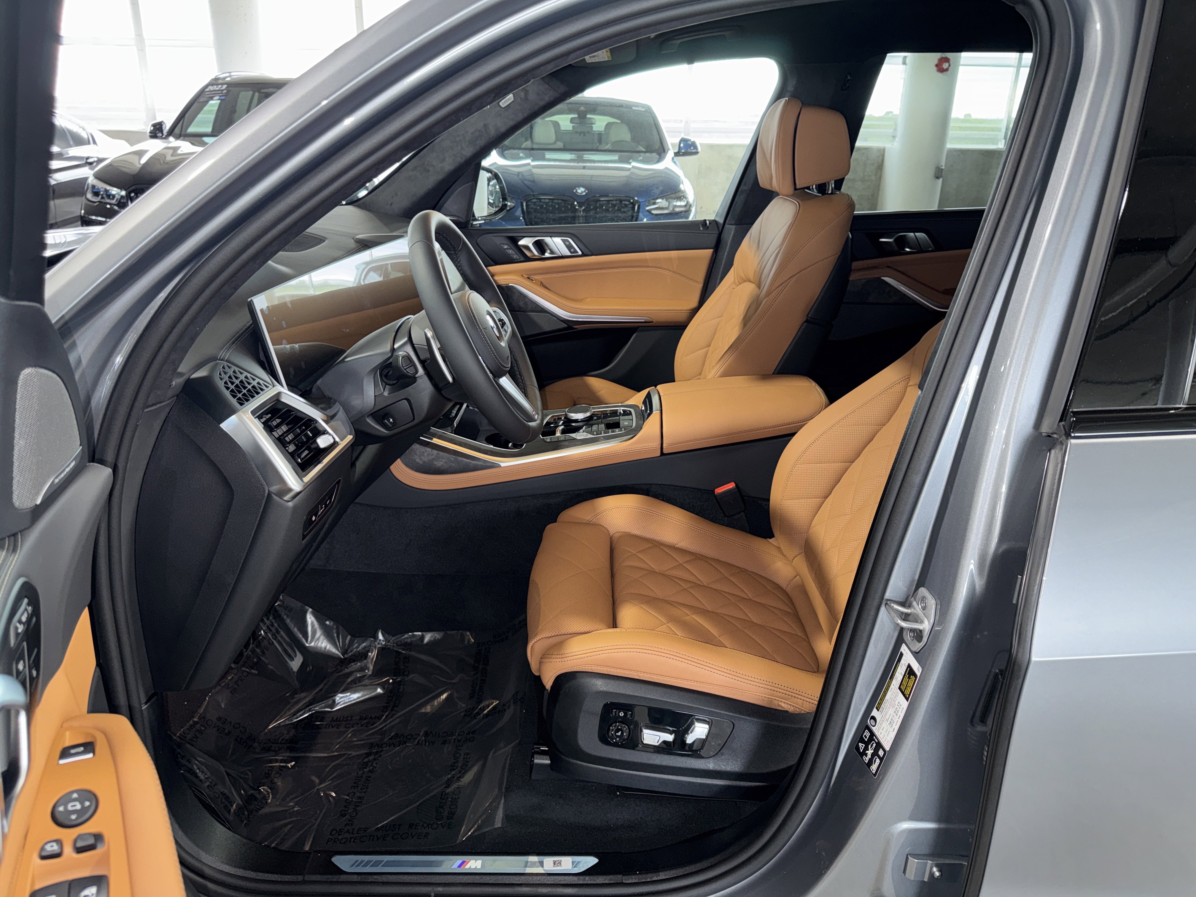 New 2026 BMW X7 xDrive40i w/ M Sport Package image 14