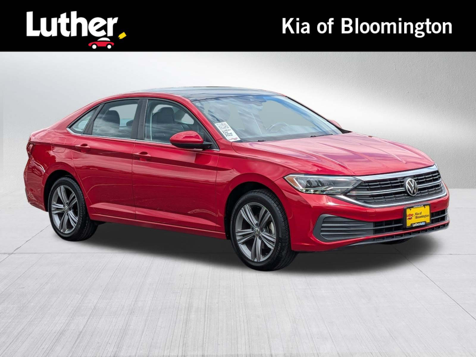 Used 2022 Volkswagen Jetta SE FWD image 1