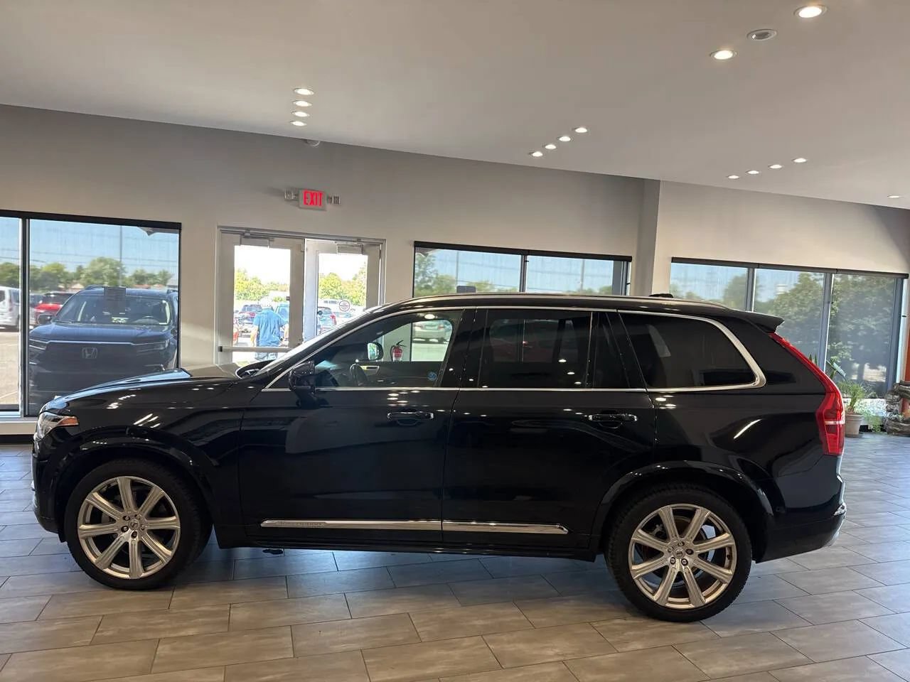 Used 2018 Volvo XC90 T6 Inscription w/ Luxury Package AWD/4WD image 8