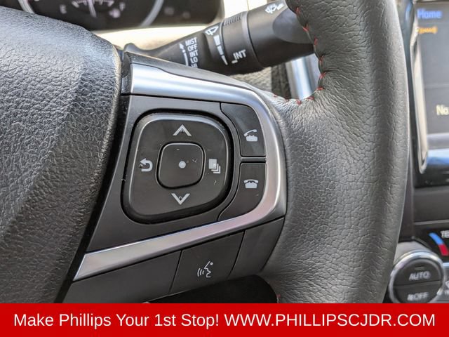 Used 2016 Toyota Camry SE FWD image 23